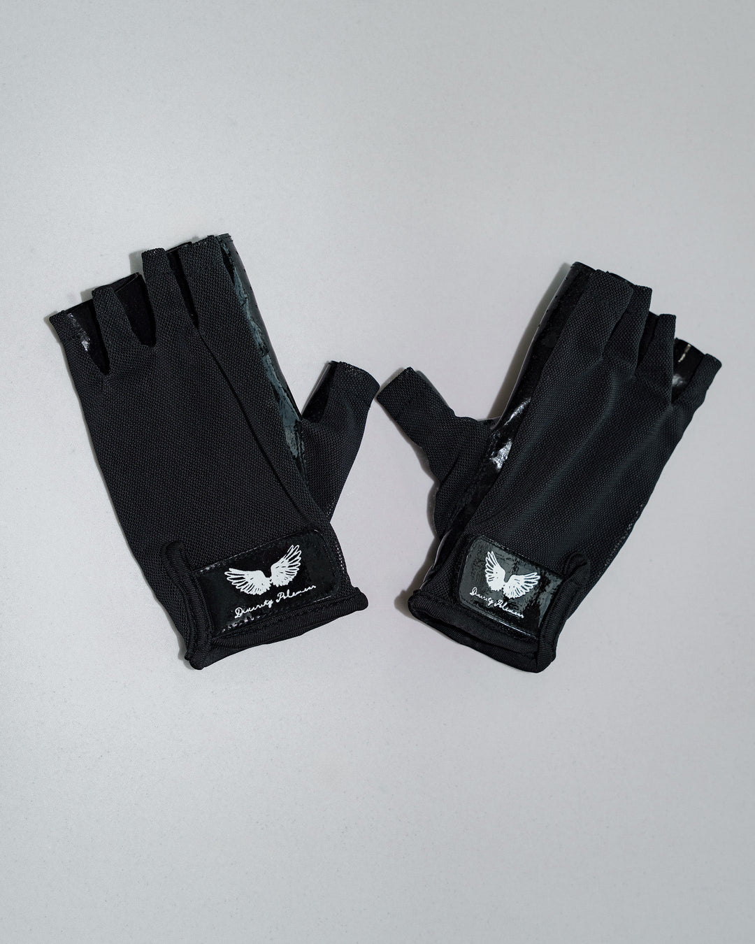 Mesh Grippy Gloves